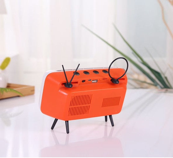 Retro TV mini portable audio